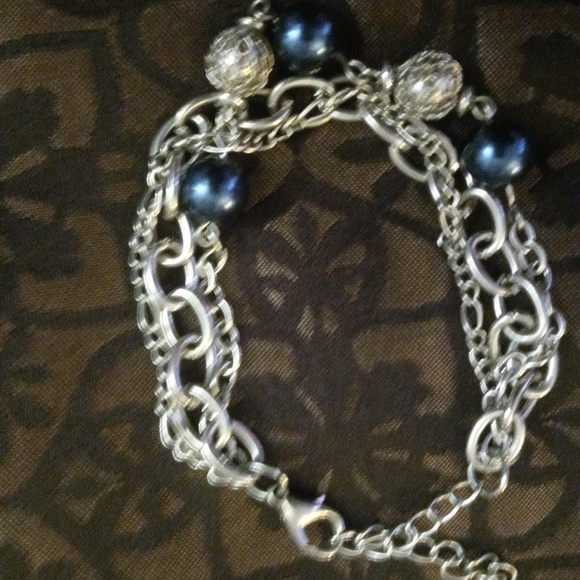 Shoes - Picture 5 of 8